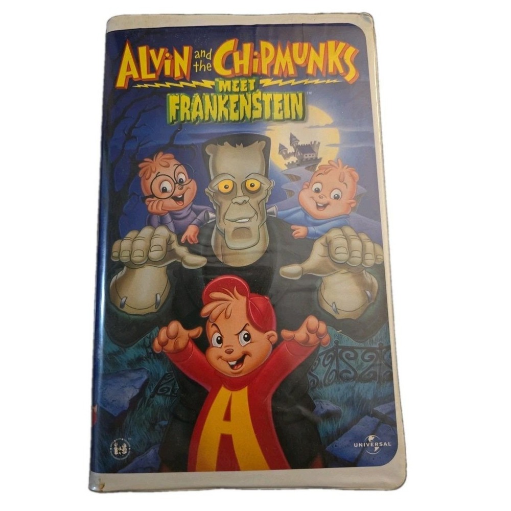 Vintage 1999 Alvin and the Chipmunks Meet Frankenstein VHS English Version
